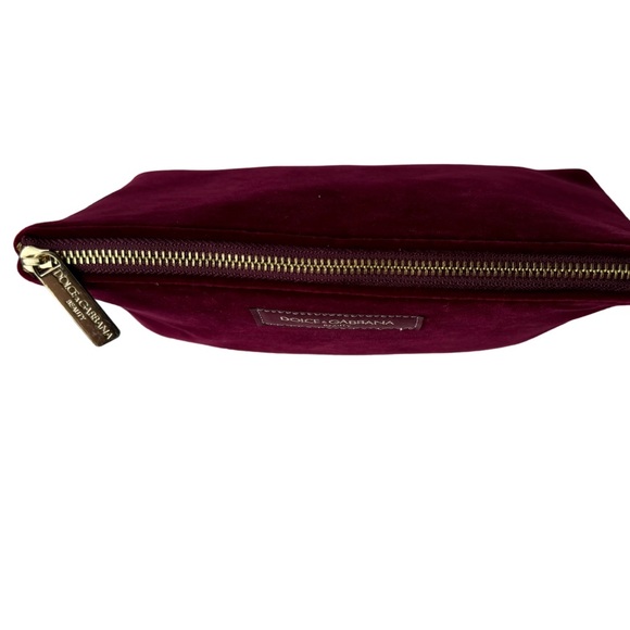 Dolce & Gabbana Beauty NWOT Red Velour Maroon Gold Zipper Promotional Pouch - Picture 5 of 7